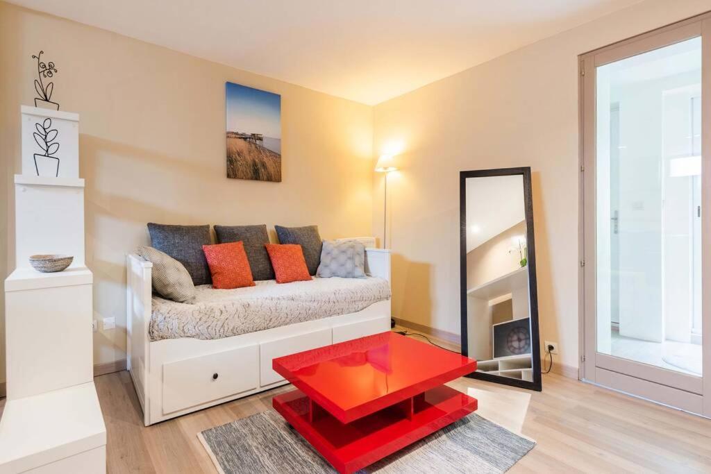 Studio Next To Bordeaux City Center With A Terrace Беґль Екстер'єр фото